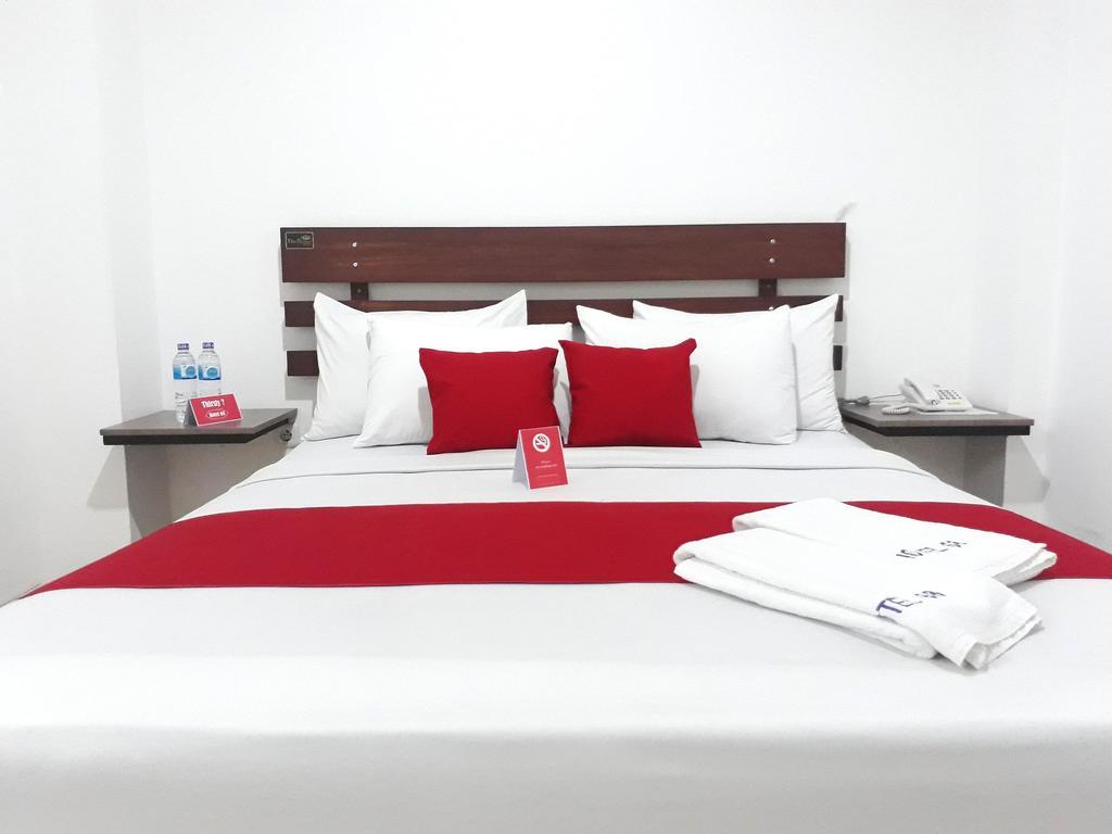 Hotel 68 *